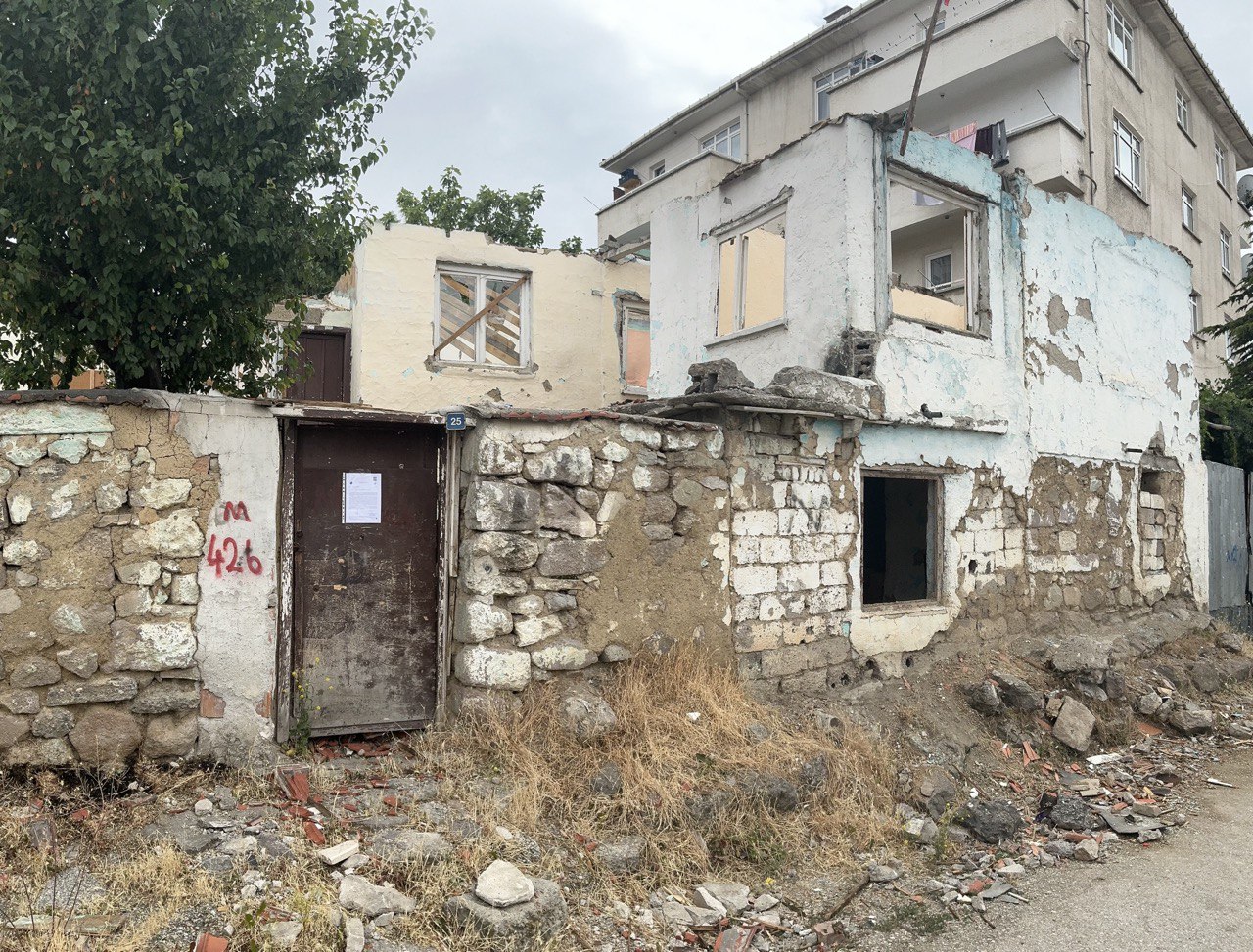 Gültepe Mahallesi Kule Sokak No:25/A Demolition Notification