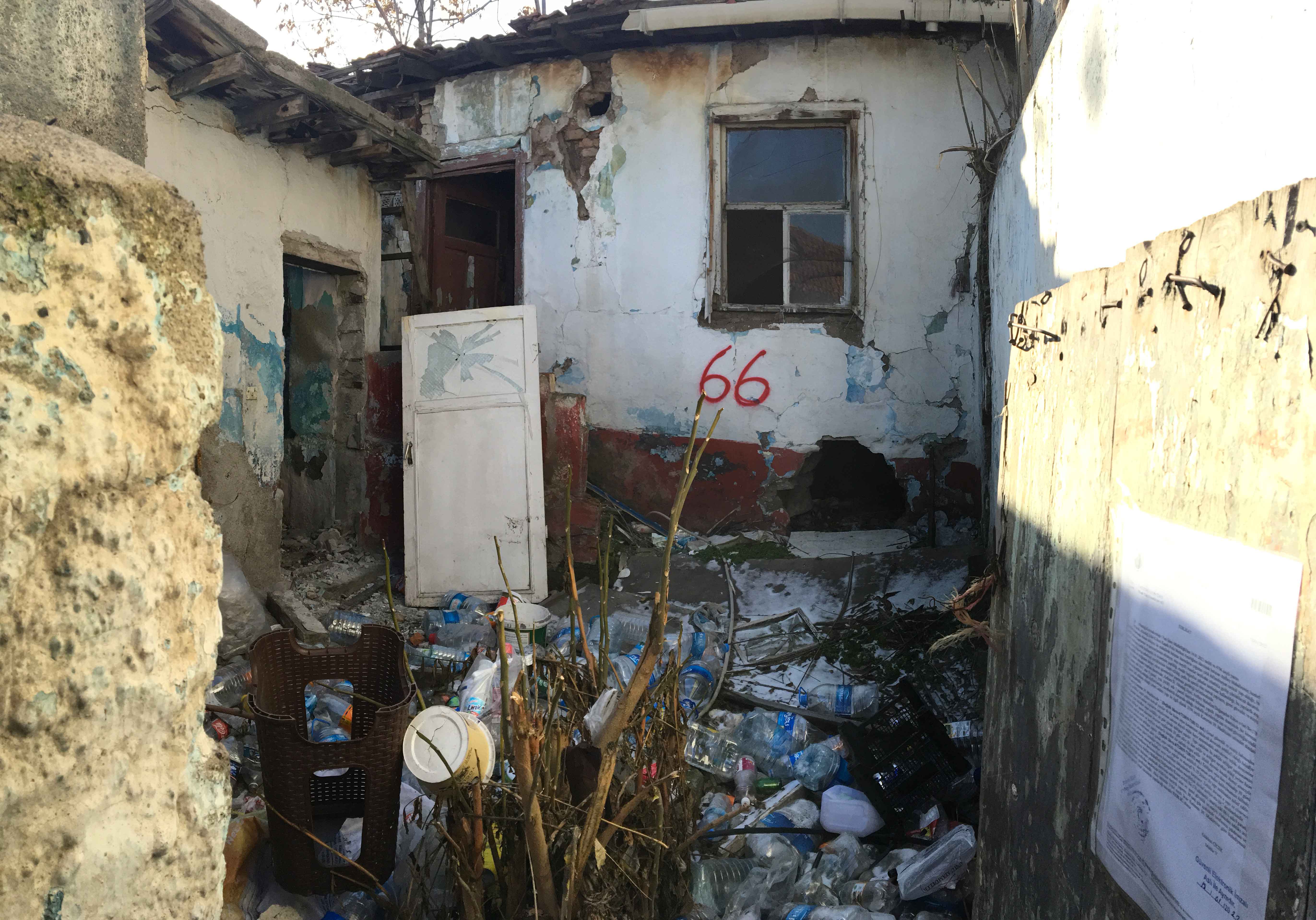 Evacuation notice for the building at Doğanşehir Küme Evleri No:271