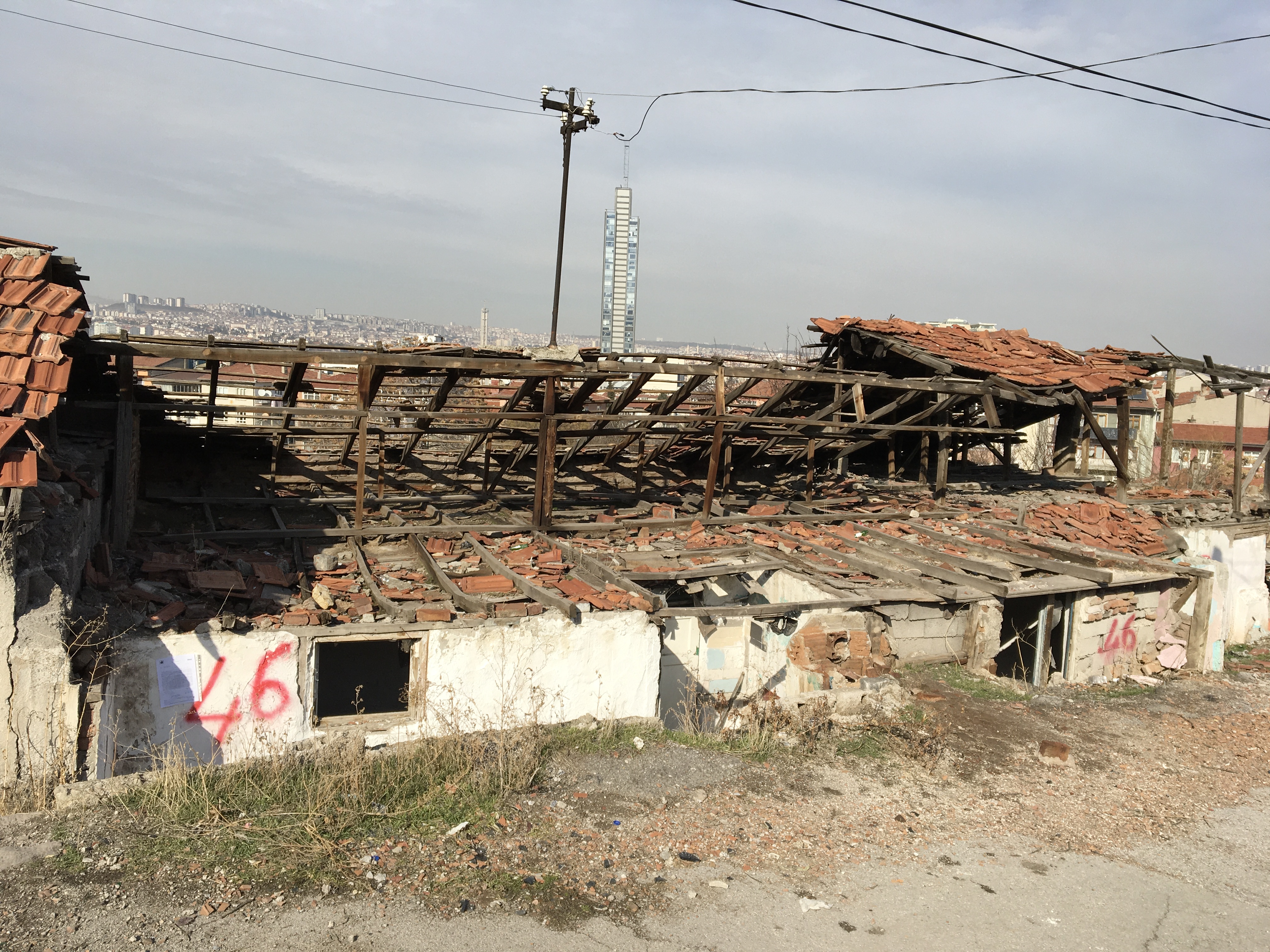 Evacuation and demolition notice for the building located at Atıfbey Mahallesi 81. Caddesi No: 9