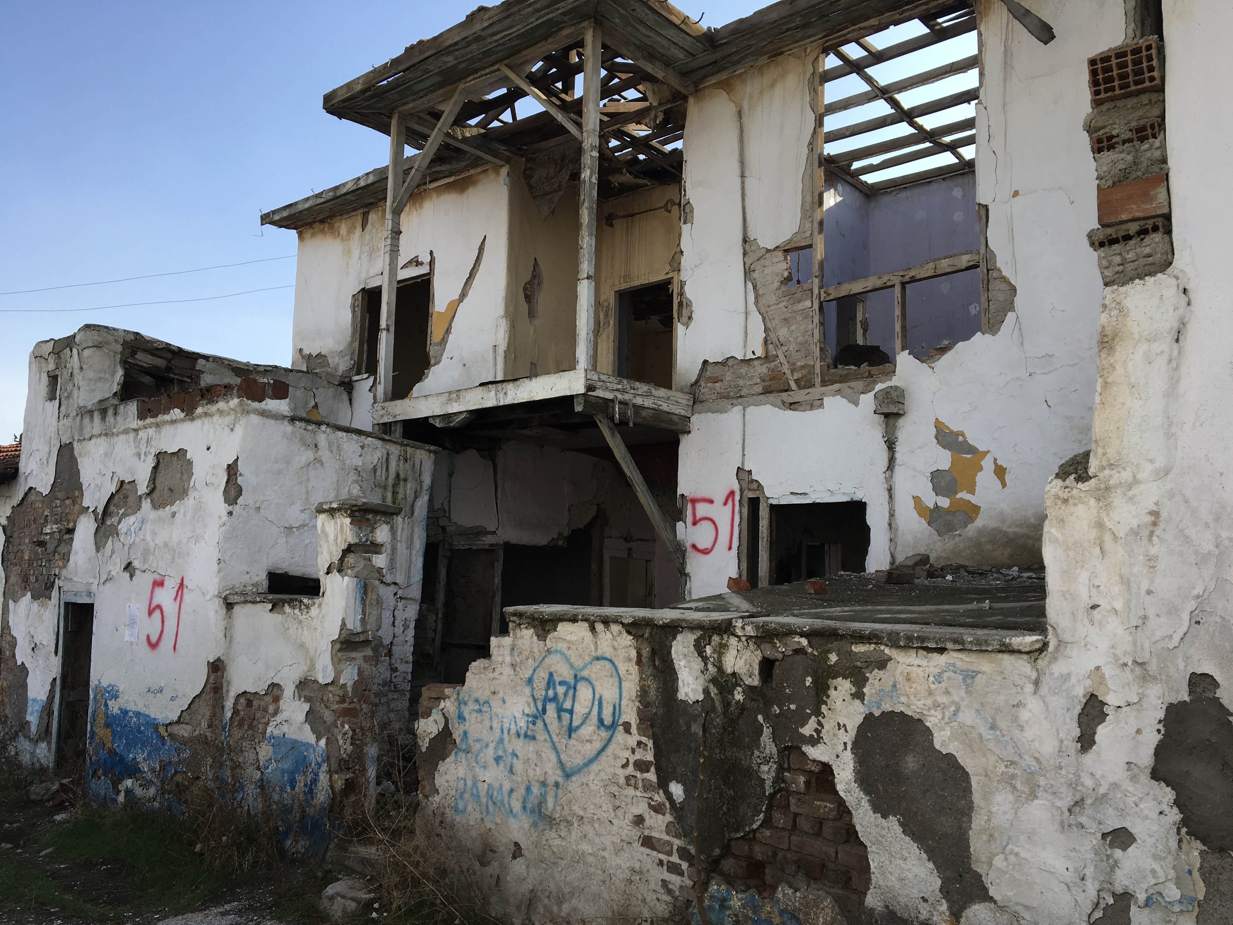 Evacuation and demolition notice for the building located between Atıfbey Mahallesi Doğanşehir Küme Evleeri No: 18-19