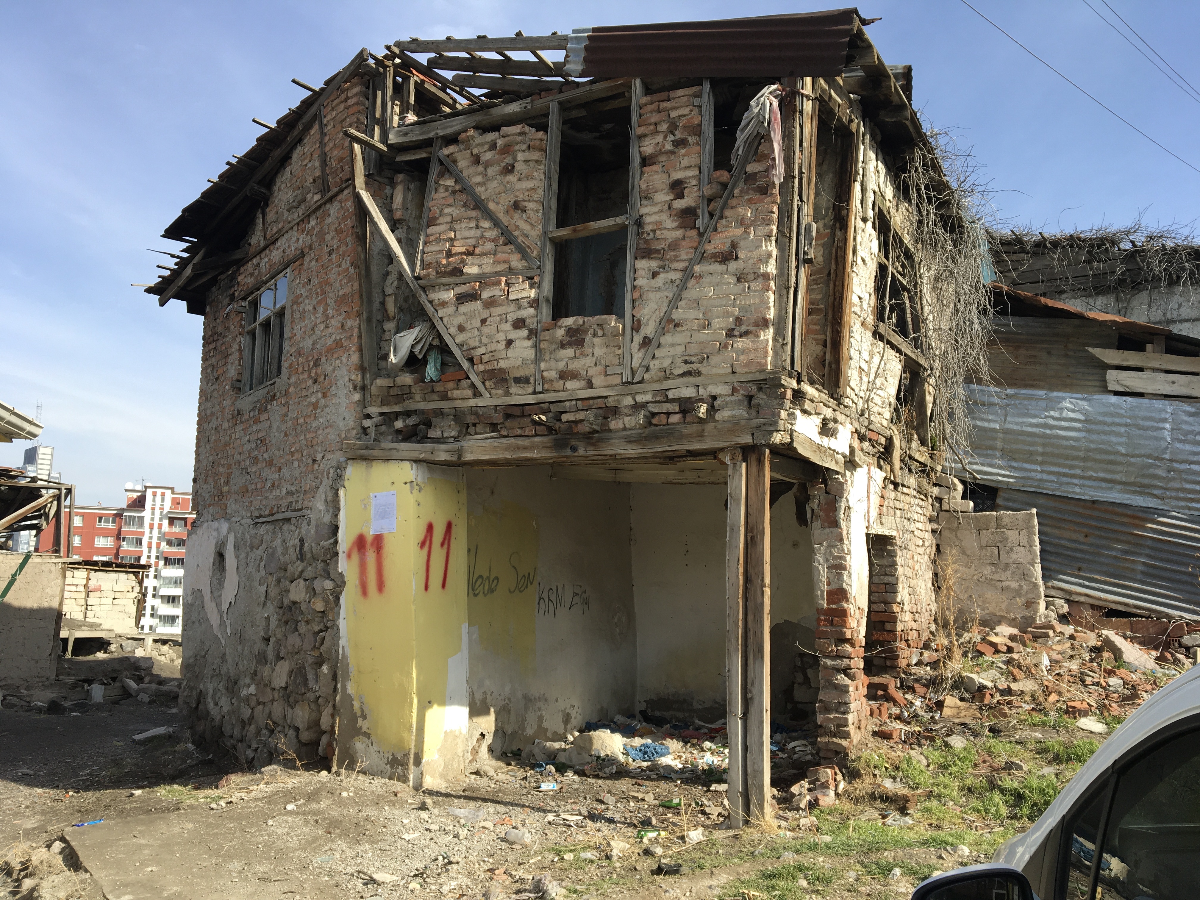 Evacuation and demolition notice for the building located at Atıfbey Mahallesi 65. Sokak No: 191