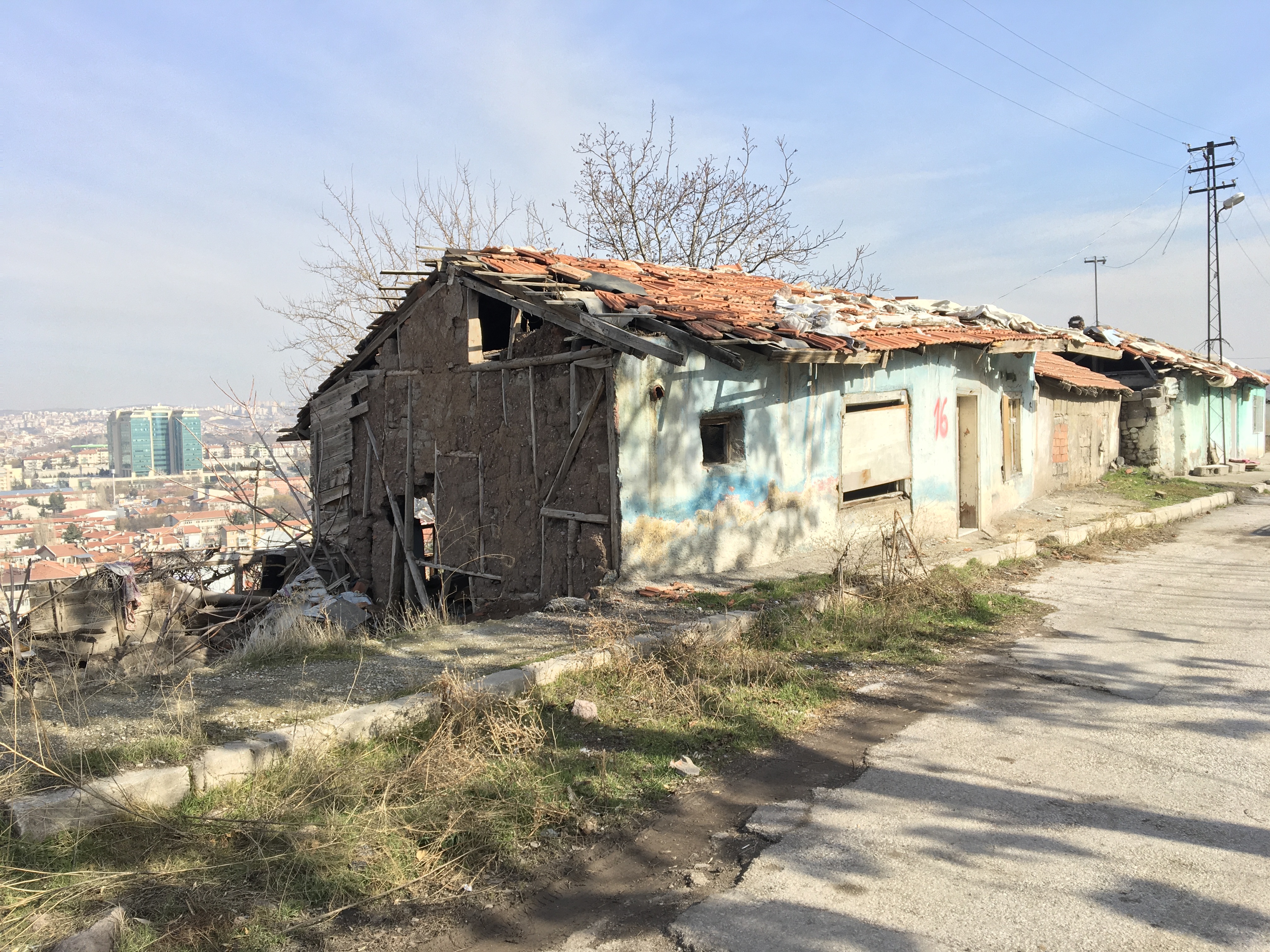 Evacuation and demolition notice for the building located at Atıfbey Mahallesi 65. Sokak No: 180