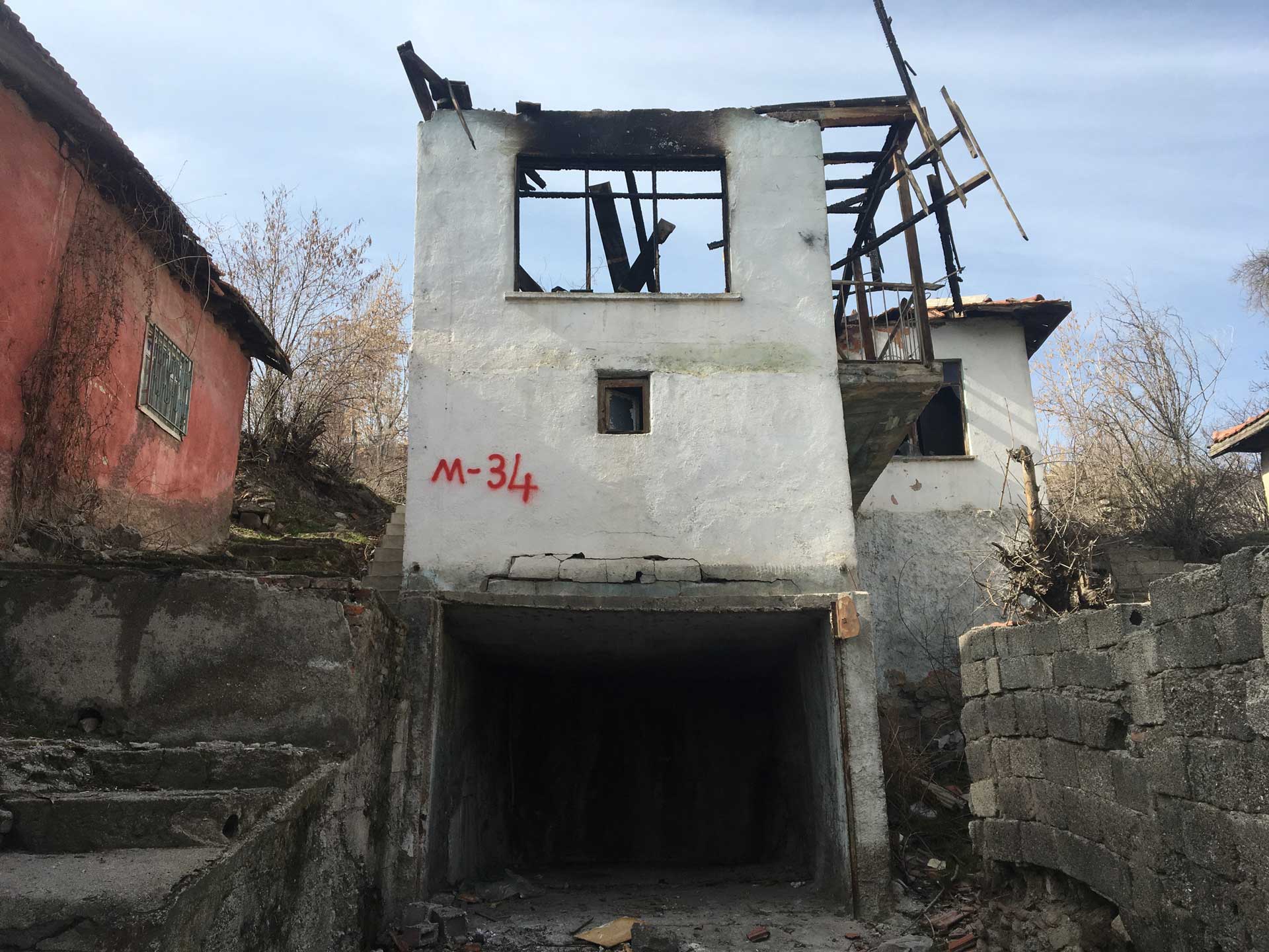 Gültepe District Mevlana Street Demolition Notification 4