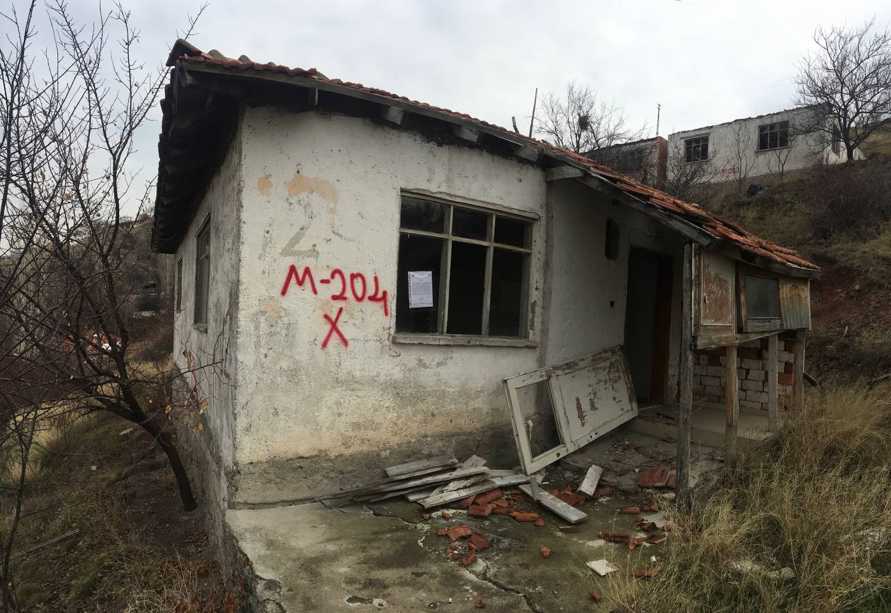 Solfasol District 1400/7 Street Demolition Notification 6