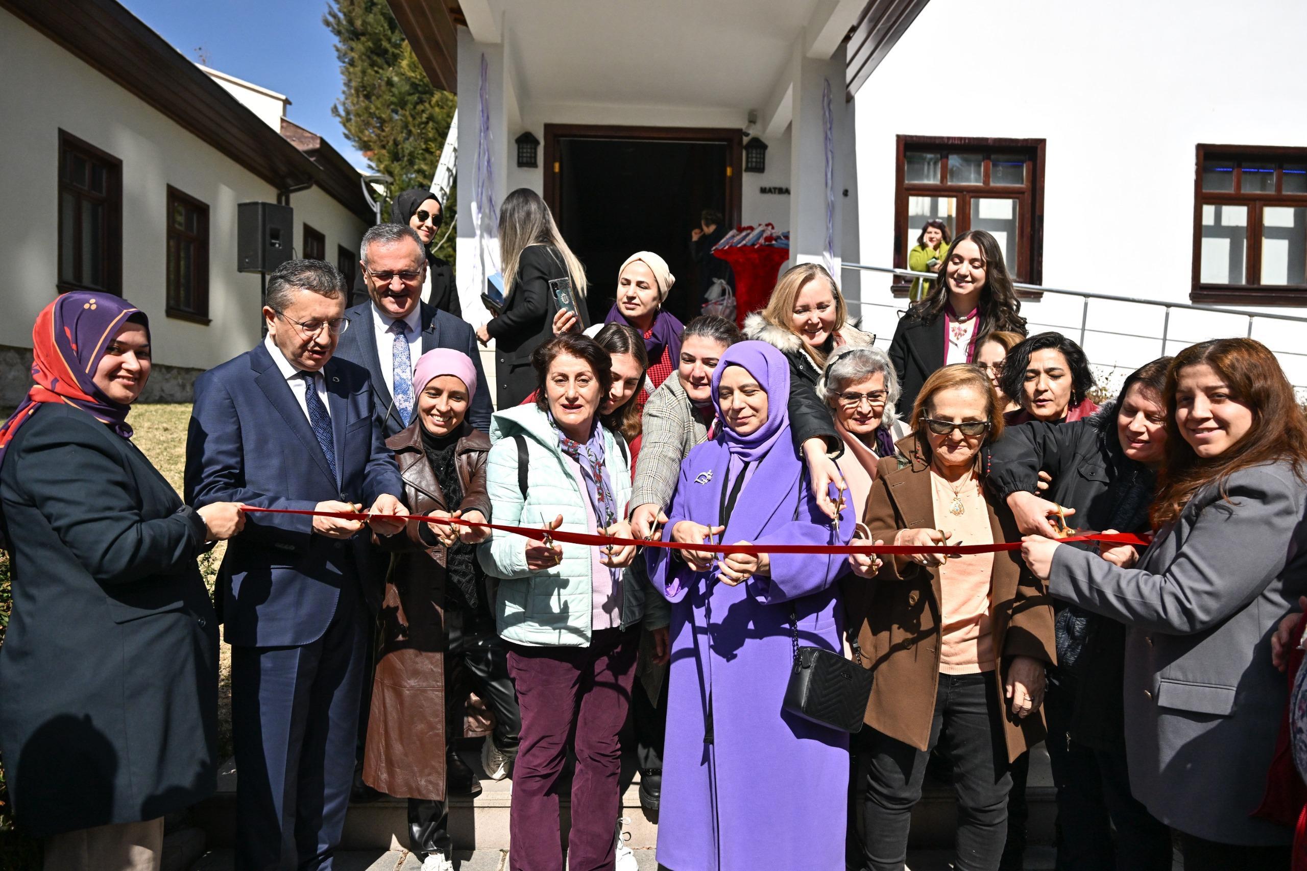 FULL 8 MARCH IN ALTındaĞ
