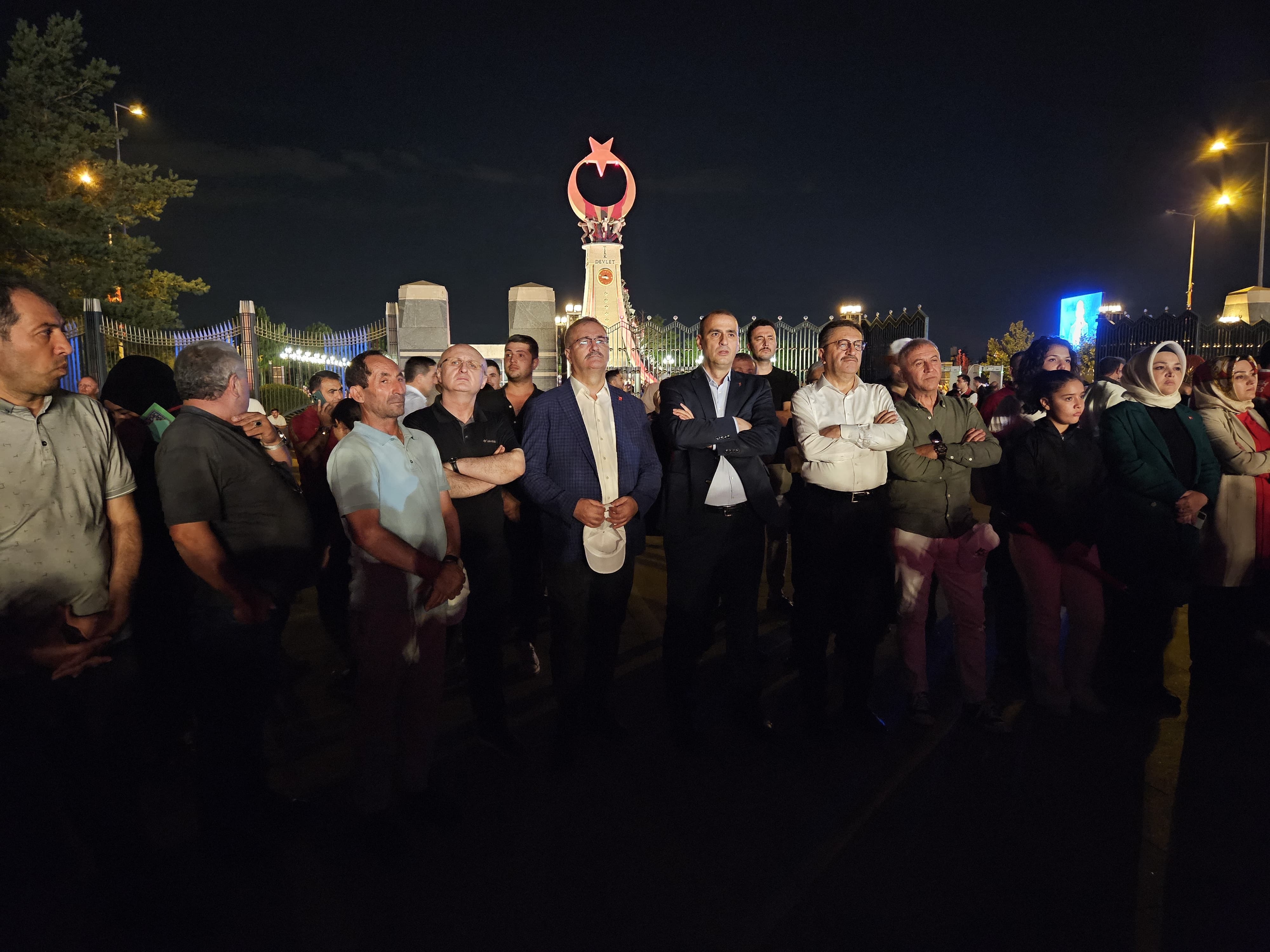 ALTındaĞ BECAME ONE HEART