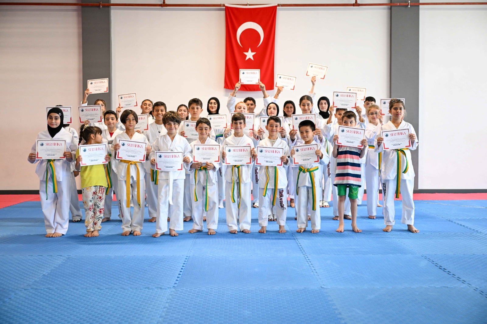 ALTINDAGLI TAEKwondo players tied the belt