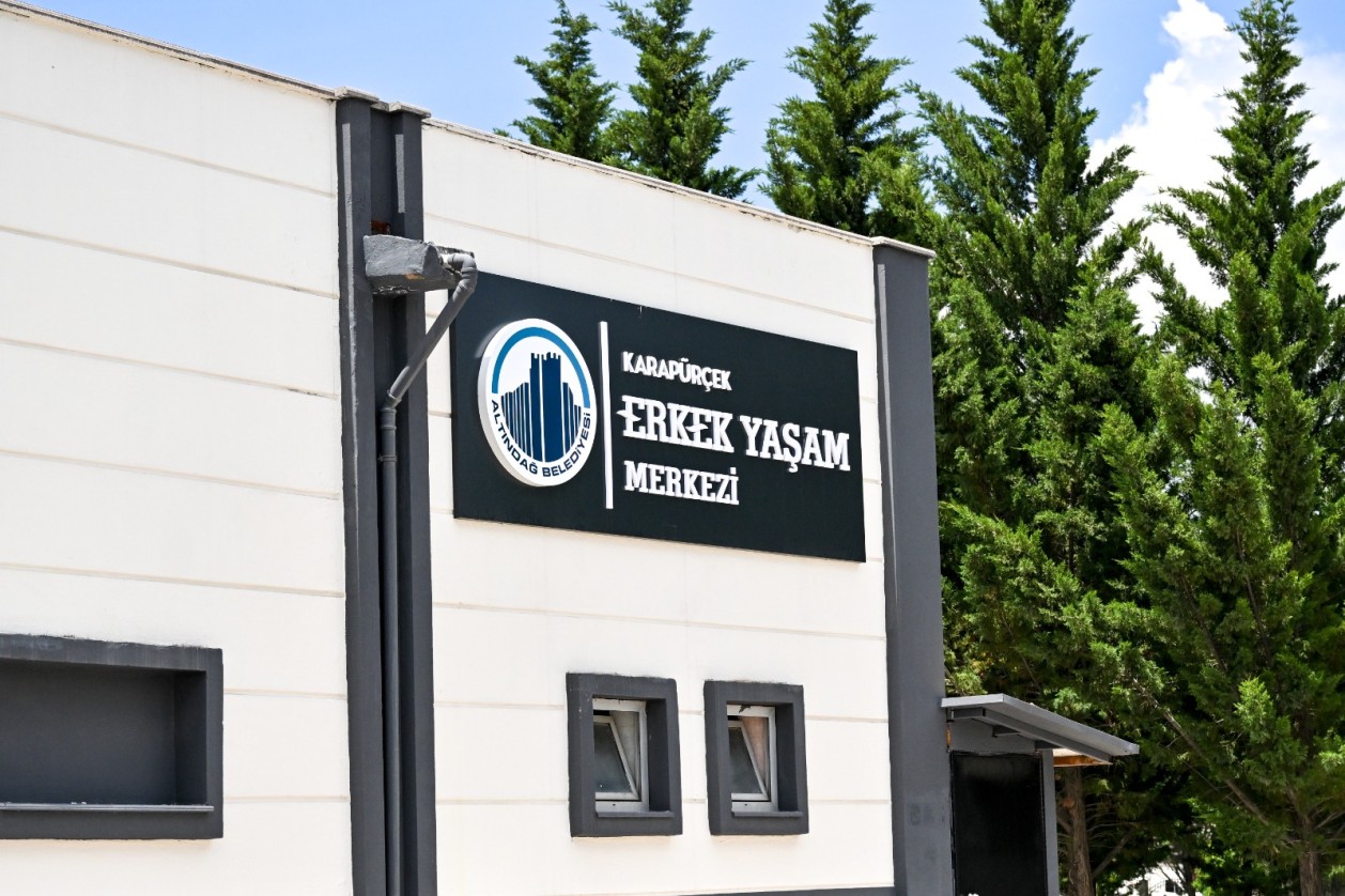 ERKEK YAŞAM MERKEZLERİ